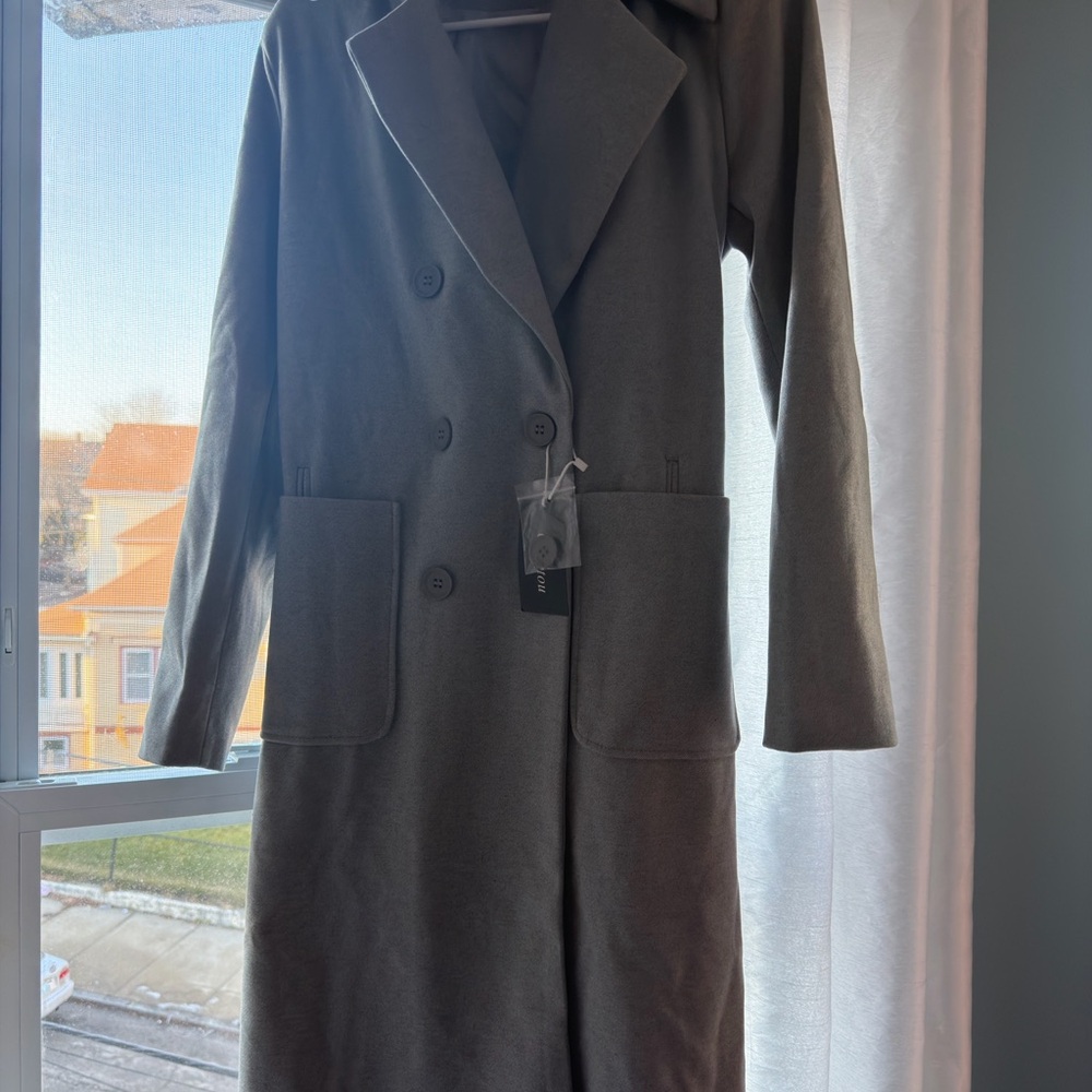 Elegant Gray Double-Breasted Women's Blazer